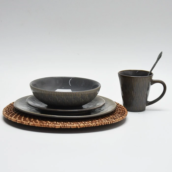 Classic Durable Embossed Dinner Set